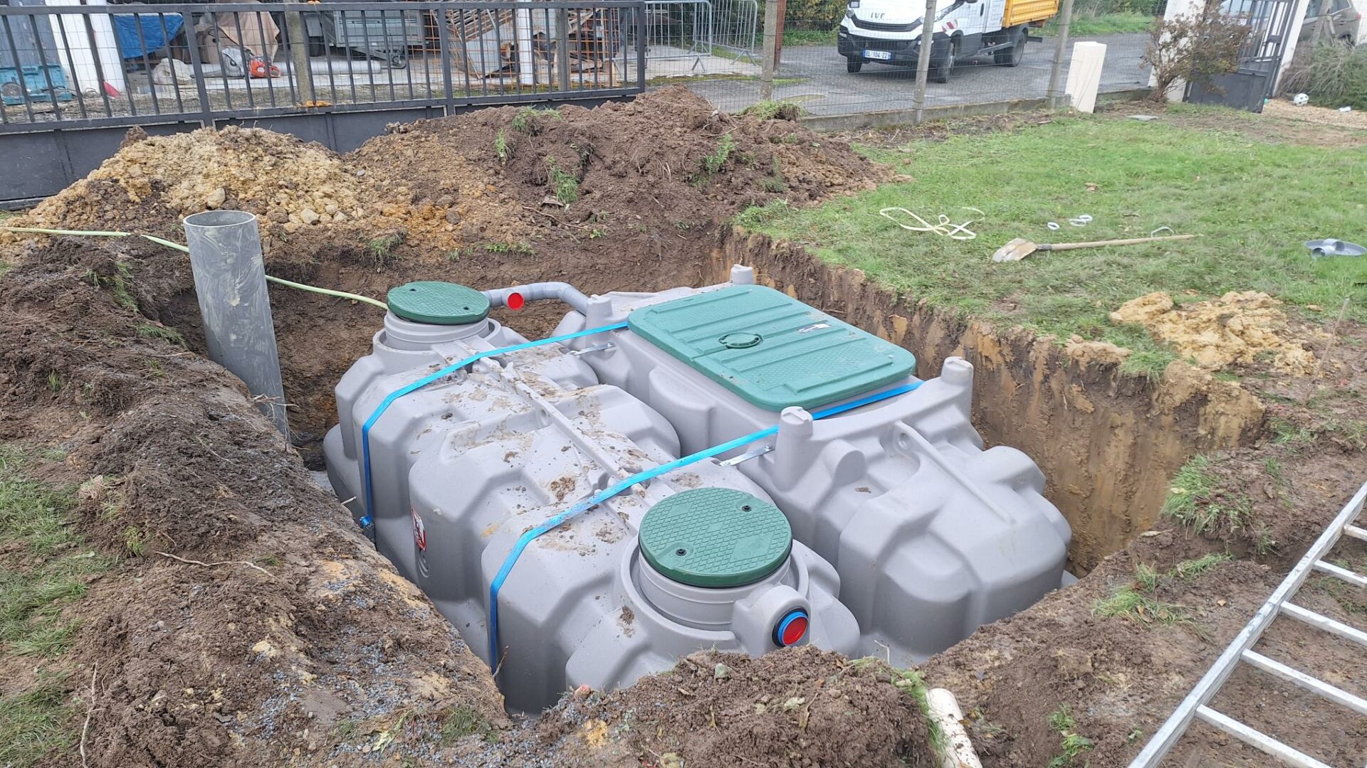 Terrassement Pau, Terrassement Serres Castet, Assainissement Pau , Assainissement Serres Castet, VRD Pau , VRD Serres Castet, Terrassement pour piscine Pau , Terrassement pour piscine Serres Castet, Aménagement exterieur Pau , Aménagement exterieur Serres Castet