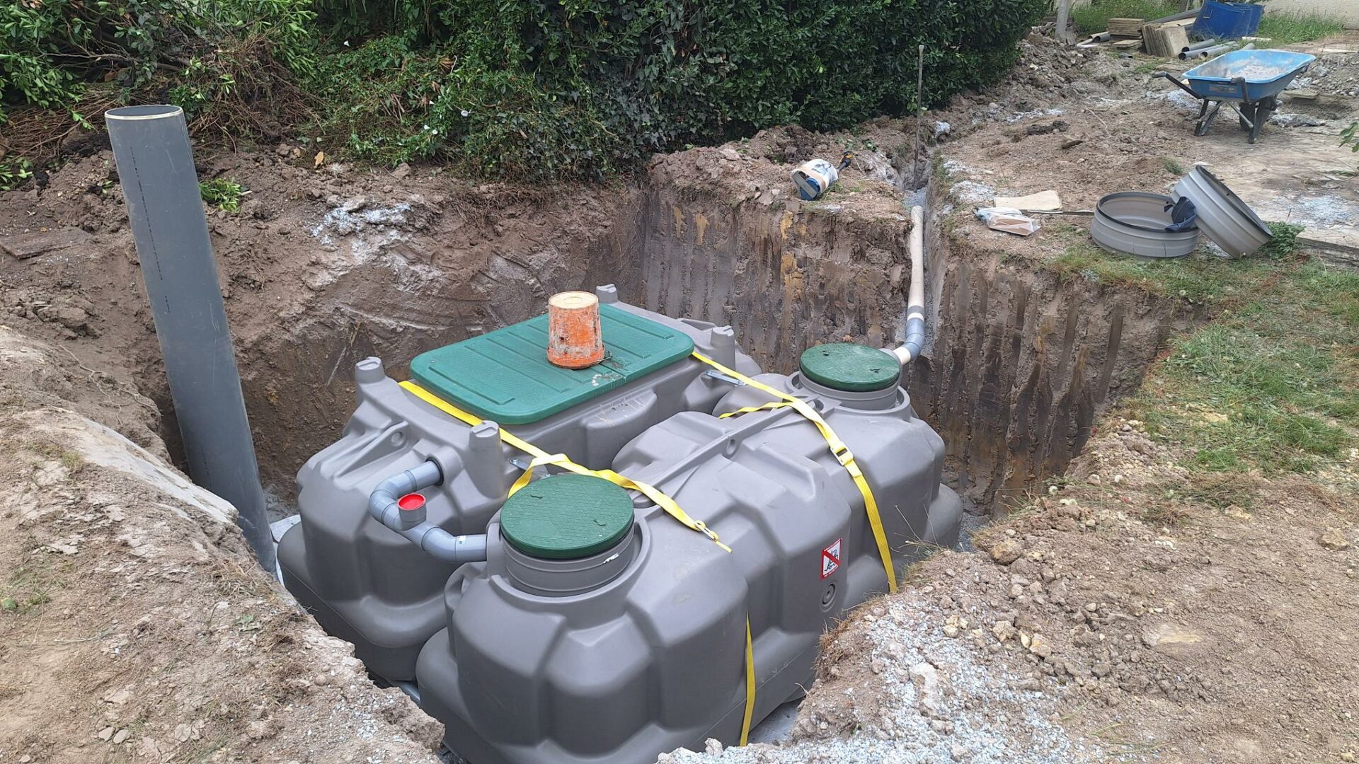 Terrassement Pau, Terrassement Serres Castet, Assainissement Pau , Assainissement Serres Castet, VRD Pau , VRD Serres Castet, Terrassement pour piscine Pau , Terrassement pour piscine Serres Castet, Aménagement exterieur Pau , Aménagement exterieur Serres Castet