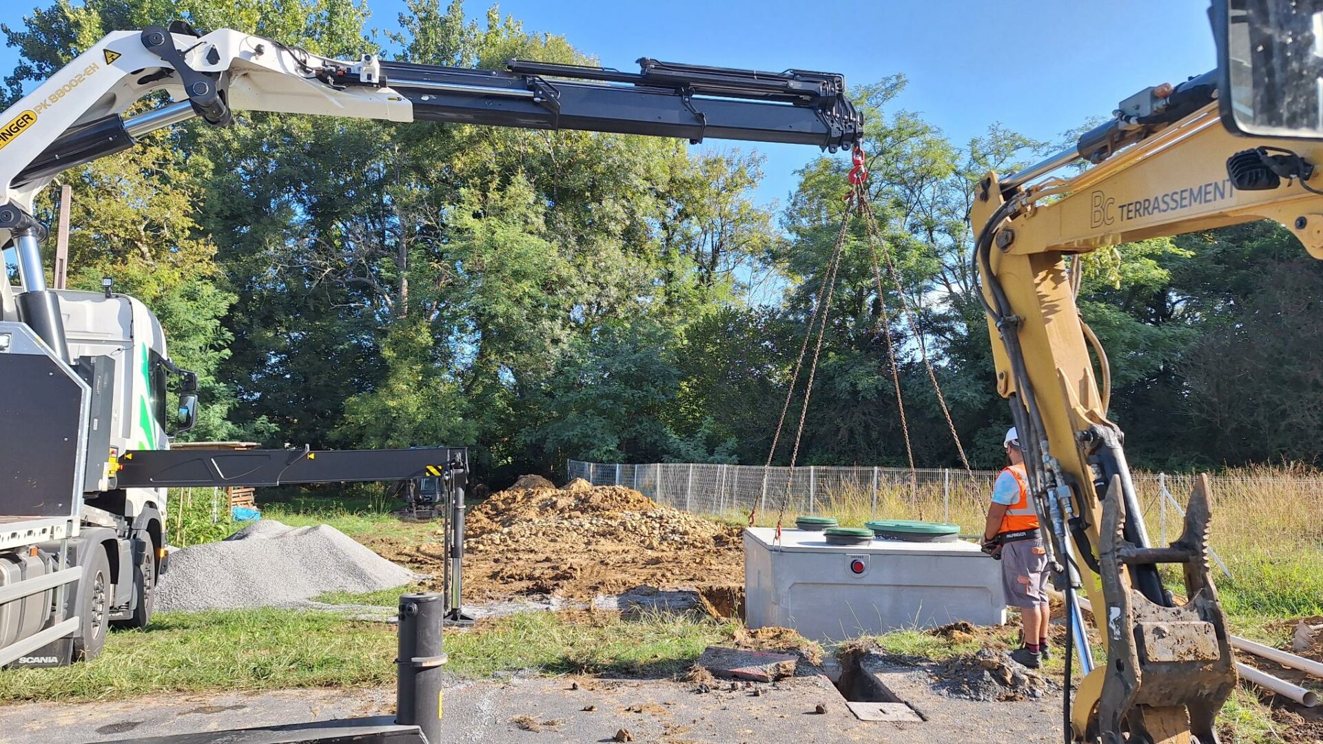 Terrassement Pau, Terrassement Serres Castet, Assainissement Pau , Assainissement Serres Castet, VRD Pau , VRD Serres Castet, Terrassement pour piscine Pau , Terrassement pour piscine Serres Castet, Aménagement exterieur Pau , Aménagement exterieur Serres Castet