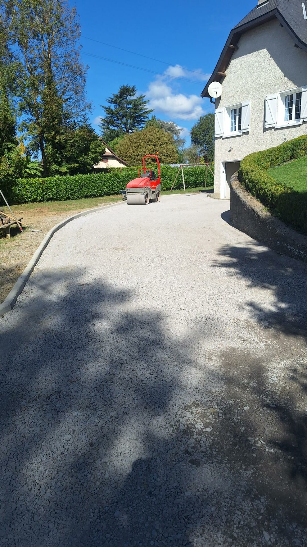 Terrassement Pau, Terrassement Serres Castet, Assainissement Pau , Assainissement Serres Castet, VRD Pau , VRD Serres Castet, Terrassement pour piscine Pau , Terrassement pour piscine Serres Castet, Aménagement exterieur Pau , Aménagement exterieur Serres Castet