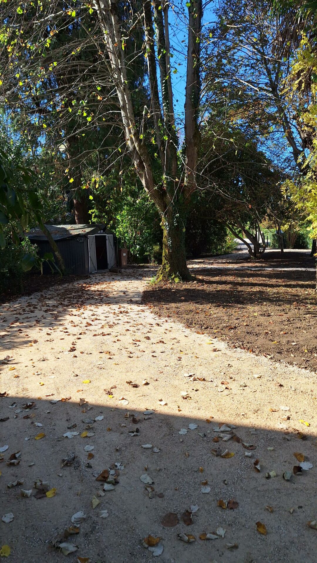 Terrassement Pau, Terrassement Serres Castet, Assainissement Pau , Assainissement Serres Castet, VRD Pau , VRD Serres Castet, Terrassement pour piscine Pau , Terrassement pour piscine Serres Castet, Aménagement exterieur Pau , Aménagement exterieur Serres Castet