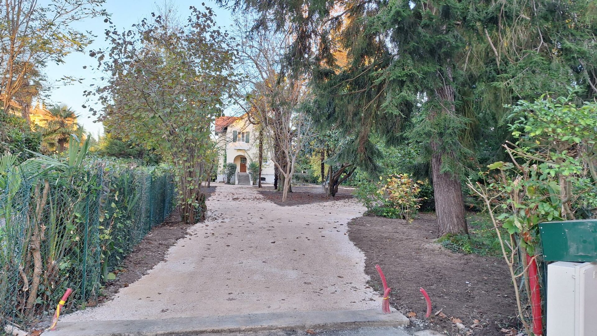 Terrassement Pau, Terrassement Serres Castet, Assainissement Pau , Assainissement Serres Castet, VRD Pau , VRD Serres Castet, Terrassement pour piscine Pau , Terrassement pour piscine Serres Castet, Aménagement exterieur Pau , Aménagement exterieur Serres Castet